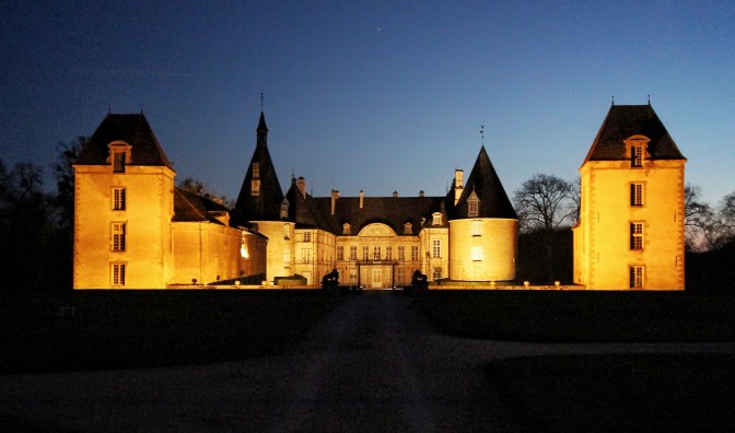 Vue Nocturne du Château de Commarin